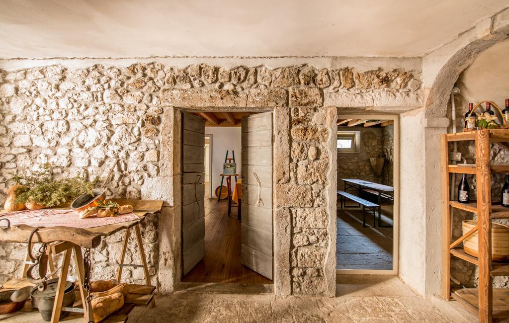 Agriturismo Borgo Titol Tramonti di Sopra エクステリア 写真